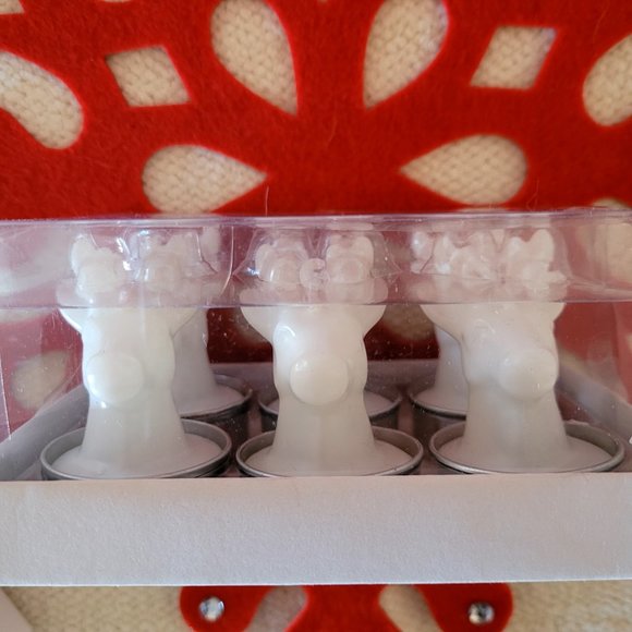 Jay Import Set of 12 White Reindeer Tea Light Candles New In Package - Picture 2 of 4